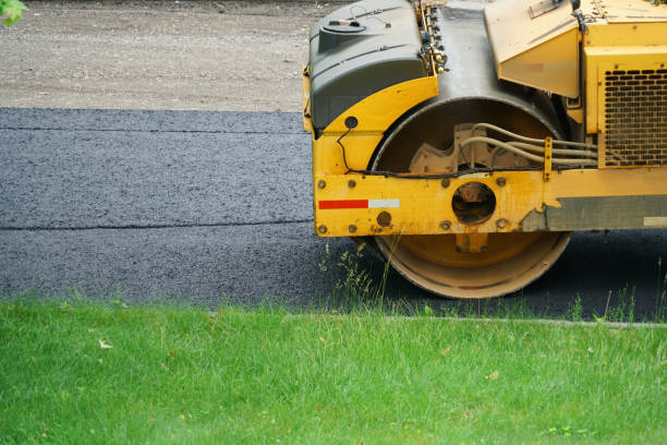 Best Driveway Pavers Contractor  in Biscayne Park, FL